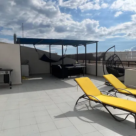In 4bedroom Penthouse With Private Bath Bed and breakfast *
