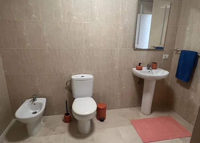 Bed & Breakfast In 4bedroom Penthouse With Private Bath *