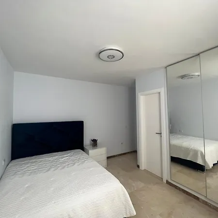 In 4bedroom Penthouse With Private Bath Couette-café Puerto de Santiago (Tenerife)